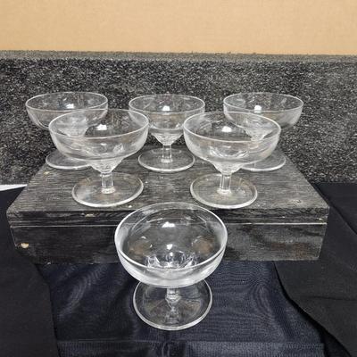 Vintage clear glass lot #1