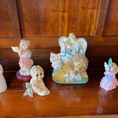 Small Figurine Lot