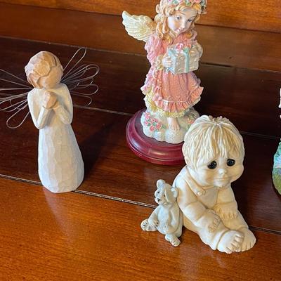 Small Figurine Lot