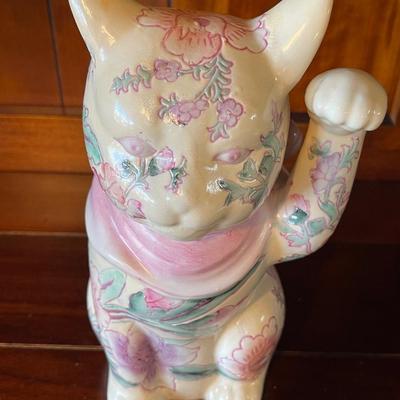 Authentic Waving Chinese Cat