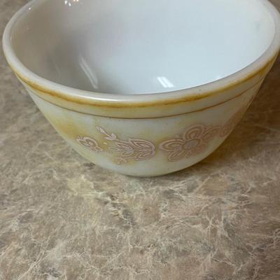 Two Vintage Pyrex Bowls