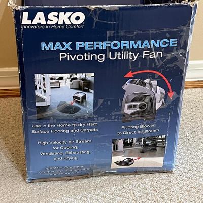 LASKO ~ Max Performance ~ Pivoting Utility Fan