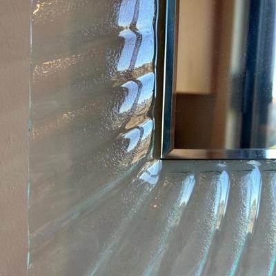 Lot 752 mirror