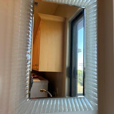 Lot 752 mirror