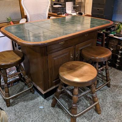 Dinaire Tile & Oak Top Bar/Game/Island w/ 4 Stools, 2 Captains Chairs