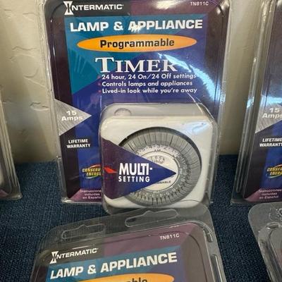 Lot 763 Intermatic lamp and appliance programmable timers still in package (9)