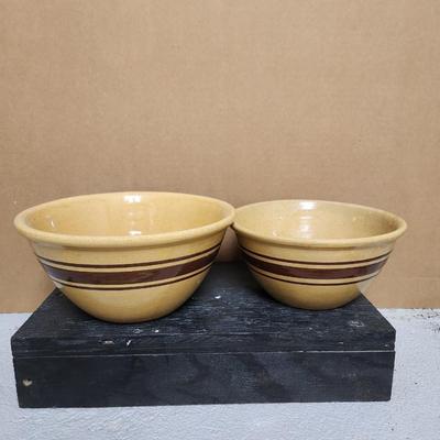 2 yellowware mixing bowls