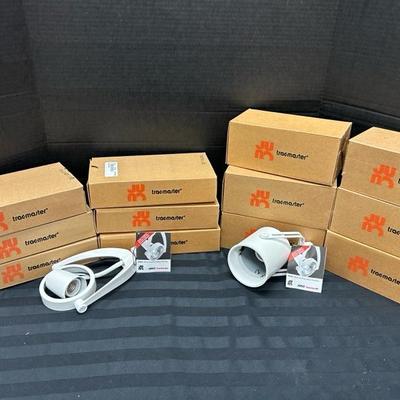 Lot 780 light fixtures
