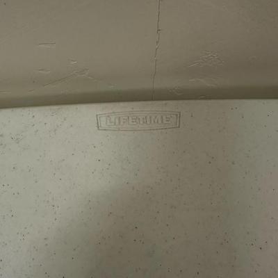 Lot 785 lifetime folding table and igloo 16 quart cooler