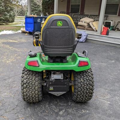 Like New John Deere X590