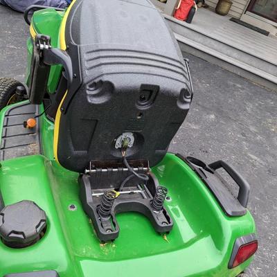 Like New John Deere X590