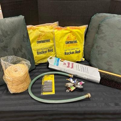 Lot 793 misc items