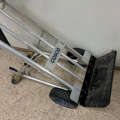 Lot 787 Cosco convertible handtruck