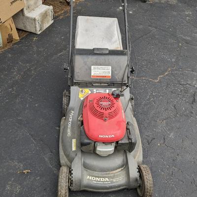 Honda Harmony HRB216 Self Propelled 21" Push Lawn Mower