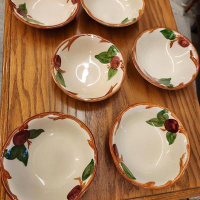 Set of 12 Franciscan Apple Berry Bowls