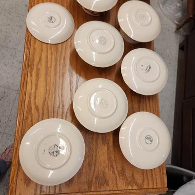 Set of 12 teacups and saucer Franciscan Apple