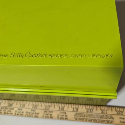 Vintage Full Betty Crocker Recipe Box
