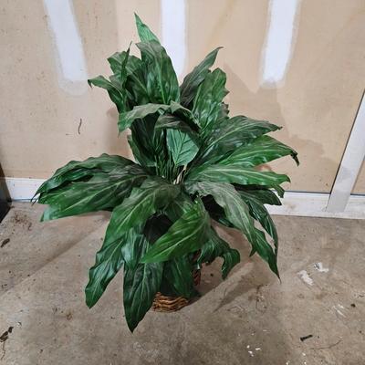 Assortment of Faux Tropical Plants (LR-DW)