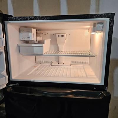 Kenmore Refrigerator/Freezer (G-DW)
