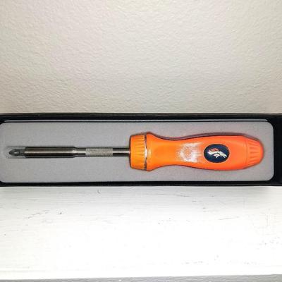 SNAP-ON COLLECTORS EDITION BRONCOS RATCHENING MAGNETIC SCREWDRIXER
