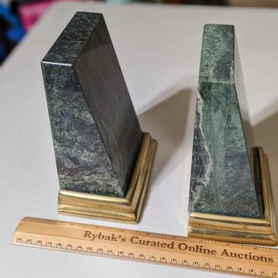 VINTAGE HEAVY GREEN MARBLE AND BRASS BOOKENDS