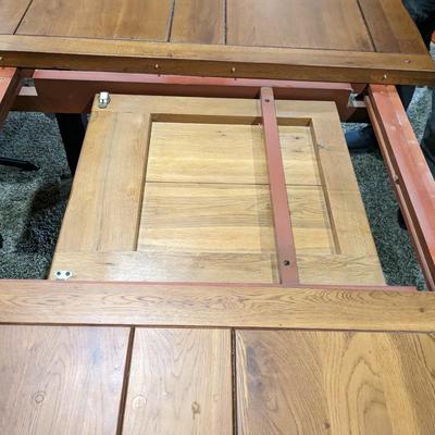 Pottery Barn Kitchen/Dining Table and 6 Chairs, 1 leaf