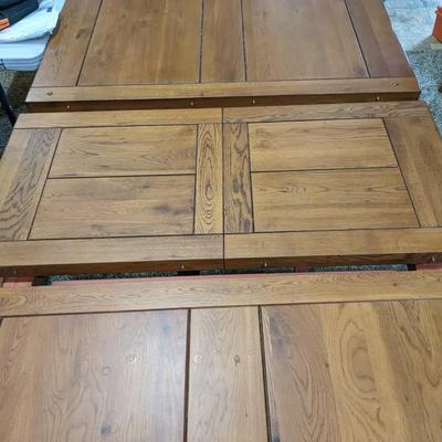 Pottery Barn Kitchen/Dining Table and 6 Chairs, 1 leaf