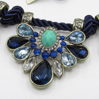 Mythologie Necklace new condition in box Rhinestone & beads