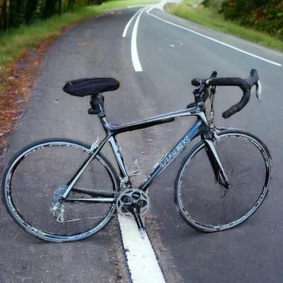 Trek Madone 5.2 Carbon Fiber Road Bike (G-DW)