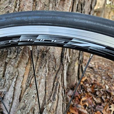 Trek Madone 5.2 Carbon Fiber Road Bike (G-DW)