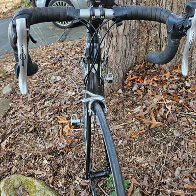 Trek Madone 5.2 Carbon Fiber Road Bike (G-DW)