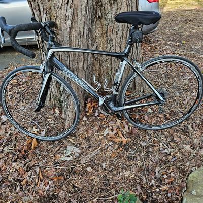 Trek Madone 5.2 Carbon Fiber Road Bike (G-DW)
