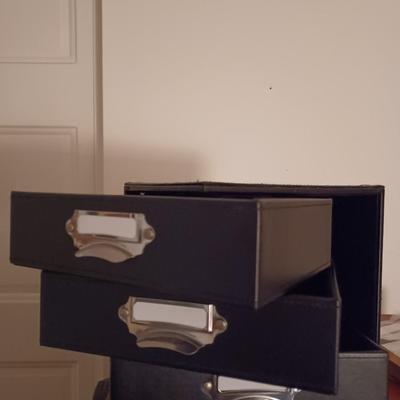 black jewelry/storage box