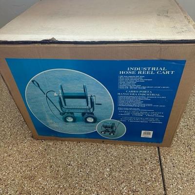 Lot 822 industrial hose reel cart