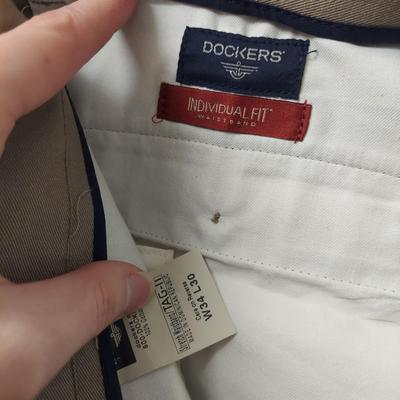 Valentino, Canali & More Suits Plus Trench Coats & Pants(PB-BBL)