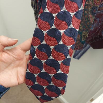 Ties, Leather Belts, Scarves and Gloves (PB-BBL)