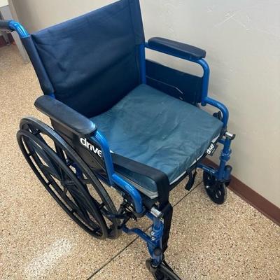 Lot 825 drive wheelchair 18 inch seat
