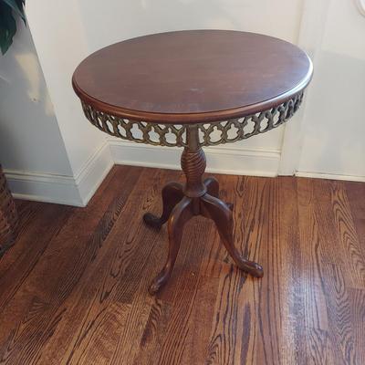 Two Round Antique Style Tea Tables (LR-BBL)