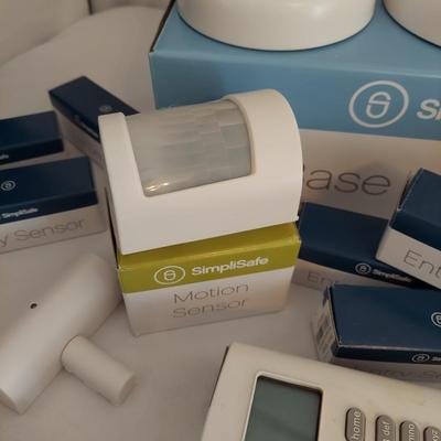 SimpliSafe Security System 1st Generation (LR-BBL)