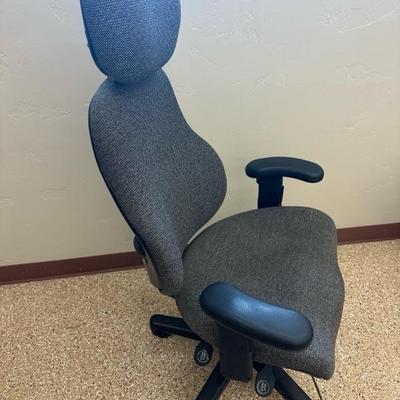 Lot 827 office chair