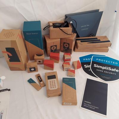 SimpliSafe Security System 3rd Generation (LR-BBL)