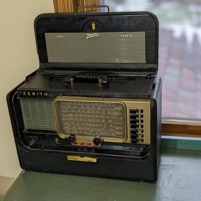 Vintage Zenith Trans Oceanic Wave-Magnet Multi Band Shortwave Radio