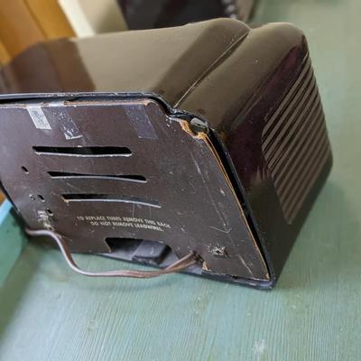 Rare Vintage Crosley Radio 56TGO (M12)