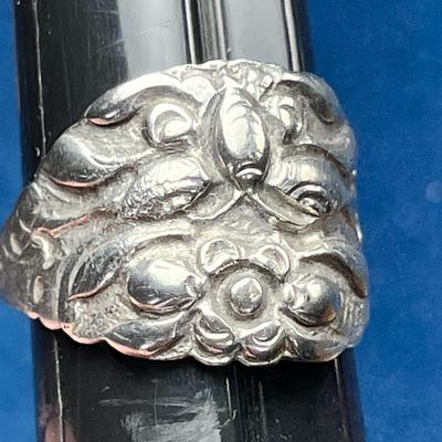 ADJUSTABLE FLOWER, BUTTERFLY RING LIKELY SIVER