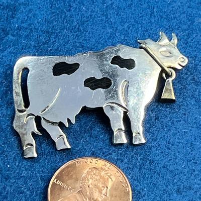 STERLING MEXICO COW WITH SPOTS AND BELL PIN