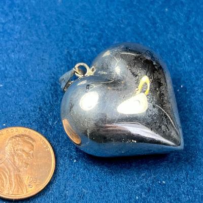 SILVERTONE CHUBBY HEART PENDANT