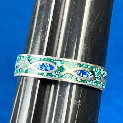 STERLING FISH SYMBOL BAND RING WITH INSET TURQUOISE BITS