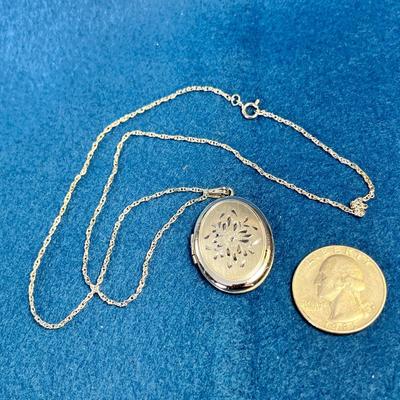 STERLING INCISED FLORAL MOTIF LOCKET PENDANT NECKLACE