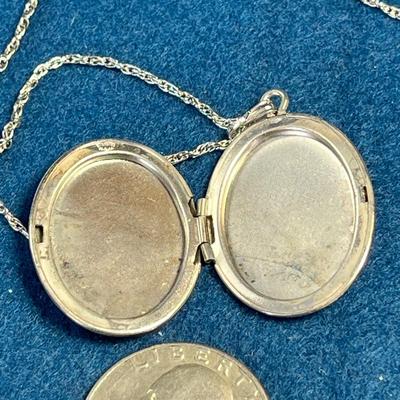 STERLING INCISED FLORAL MOTIF LOCKET PENDANT NECKLACE
