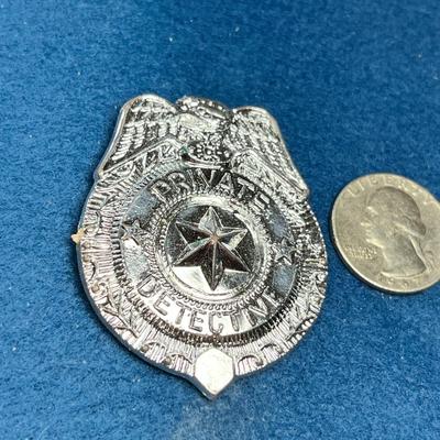 TOY "PRIVATE DETECTIVE" BADGE